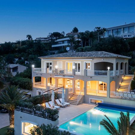 Villas Raphael เลอิสซ็องเบรอ ภายนอก รูปภาพ