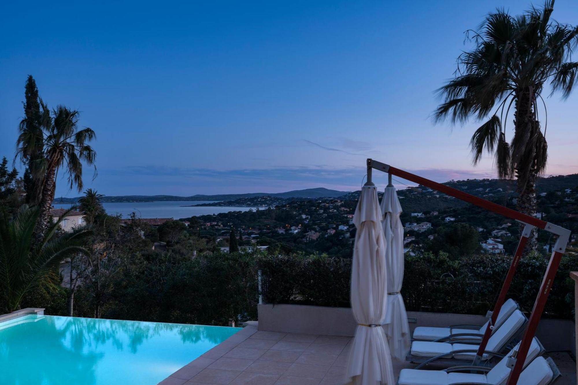Villas Raphael เลอิสซ็องเบรอ ภายนอก รูปภาพ